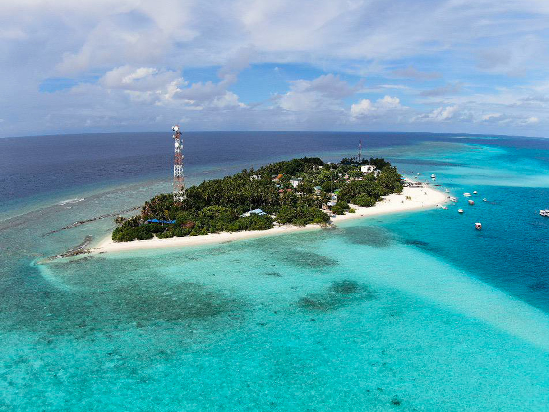 8 Amazing Facts about Fulidhoo Island and Vaavu Atoll!